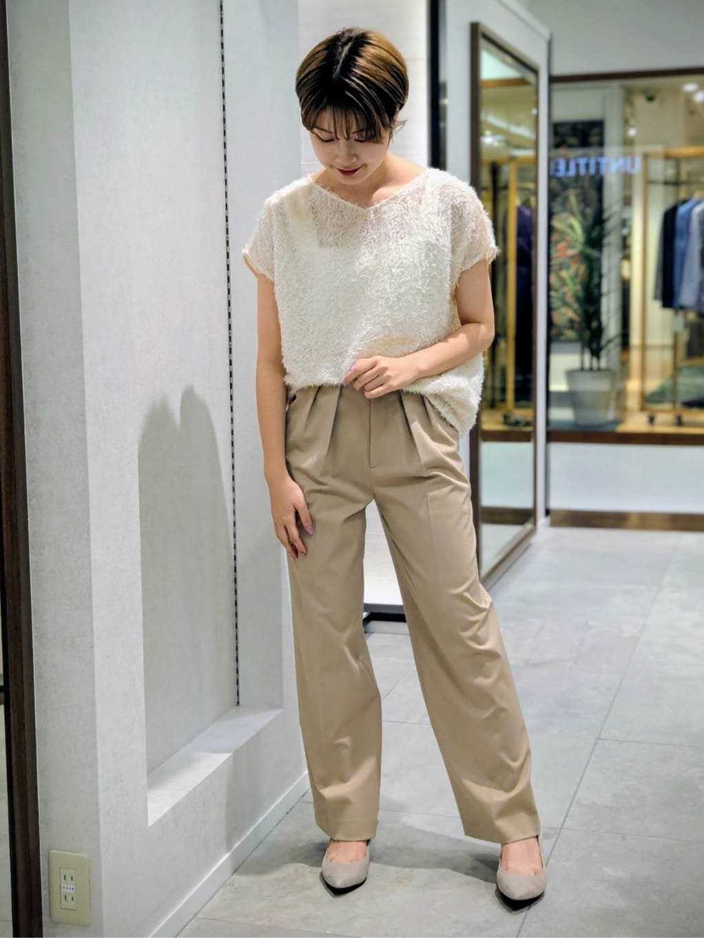 nonoさんの「UNTITLED｜【セットアップ可/洗える】フェザーフレンチスリーブブラウス」を使ったコーディネート