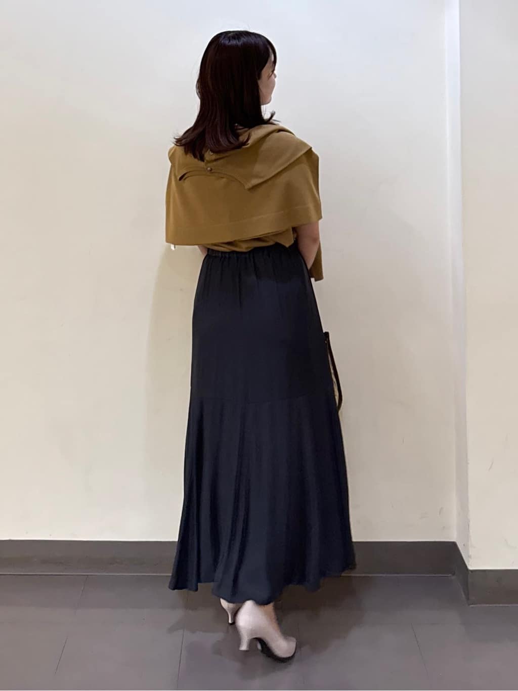 いくみさんの「UNTITLED｜【アンサンブル可/洗える】シアーノースリーブ プルオーバー」を使ったコーディネート