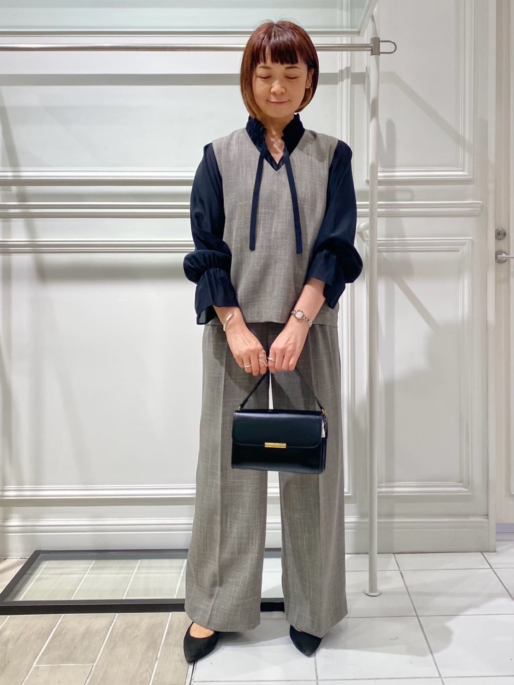 AKKOさんの「UNTITLED｜【キャンディスリーブ/エレガント】フリルギャザーネックブラウス」を使ったコーディネート