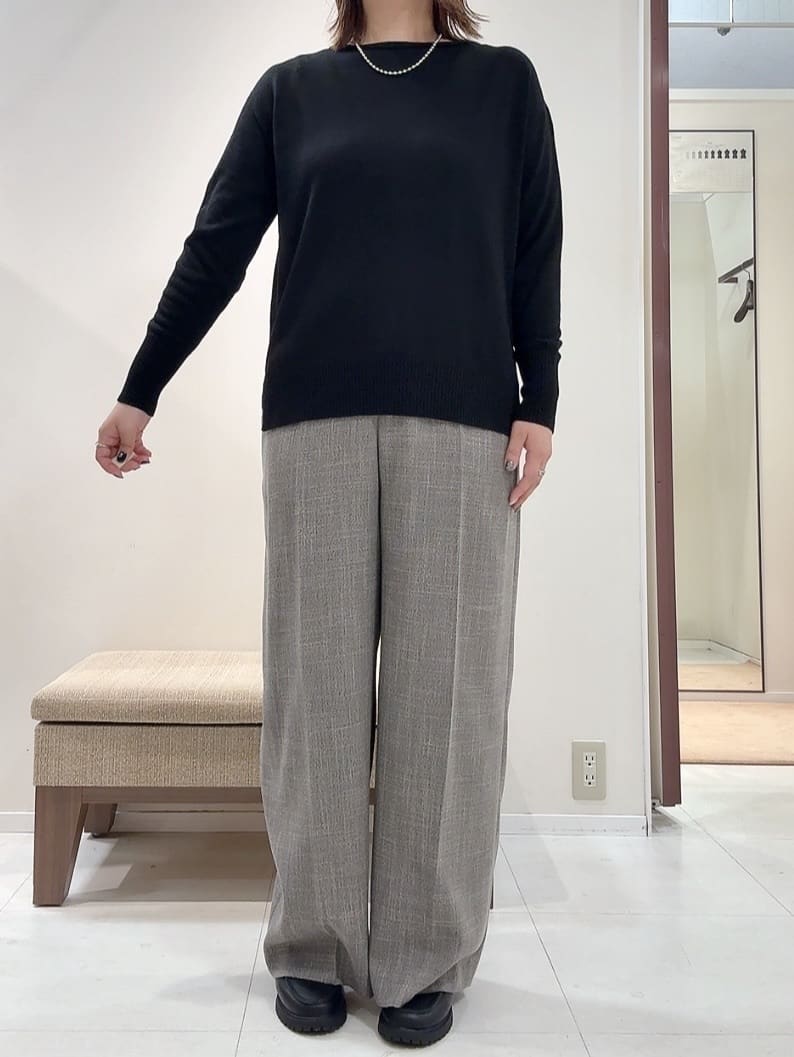 YUIさんの「UNTITLED｜【8色展開/体型カバー】魅せるタイムレスニット」を使ったコーディネート