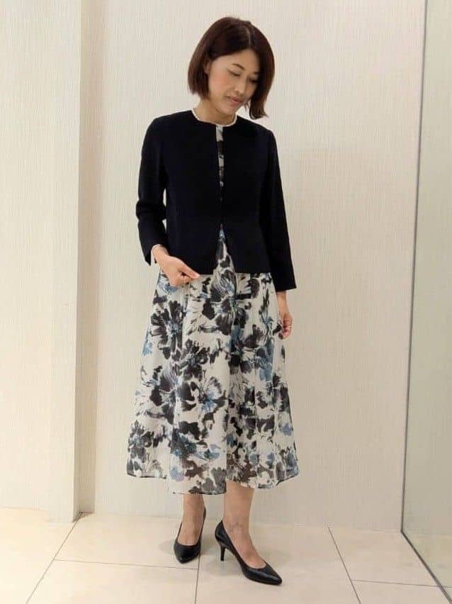 u-macoさんの「UNTITLED｜【短丈/日本製】カラミ風メッシュ ノーカラージャケット」を使ったコーディネート