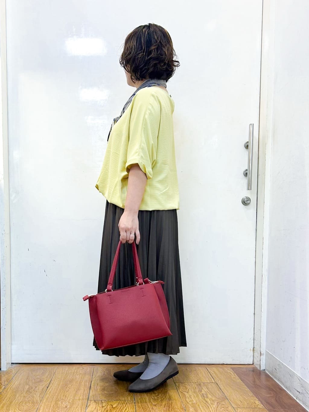 haruさんの「SHOO･LA･RUE｜【洗濯後しわになりにくい】さらっとタッチの 5分袖ドルマンブラウス」を使ったコーディネート