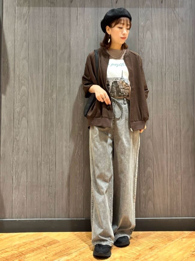 meiさんの「SHOO･LA･RUE｜【洗濯機可/S-LL】さっと羽織れる 軽量リブブルゾン」を使ったコーディネート