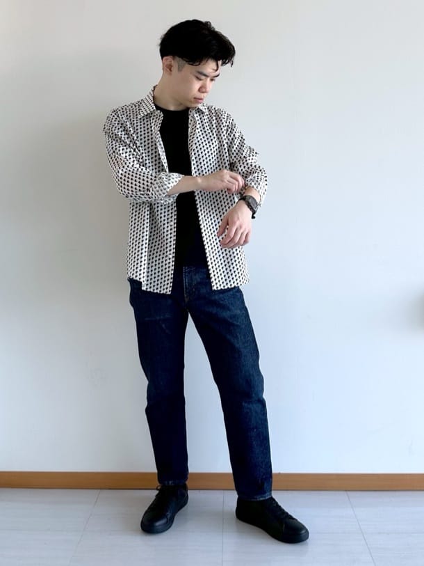 イッシーさんの「TAKEO KIKUCHI｜ボーラーハット柄 長袖シャツ」を使ったコーディネート