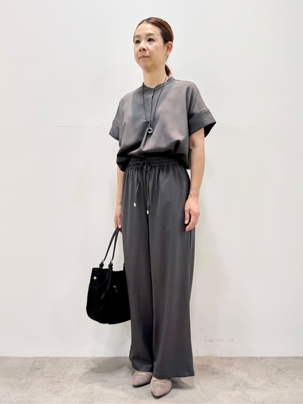 koyaさんの「Reflect｜【寒暖差対策に◎／手洗い可／旅行や通勤に】フード付きシアーカーディガン」を使ったコーディネート
