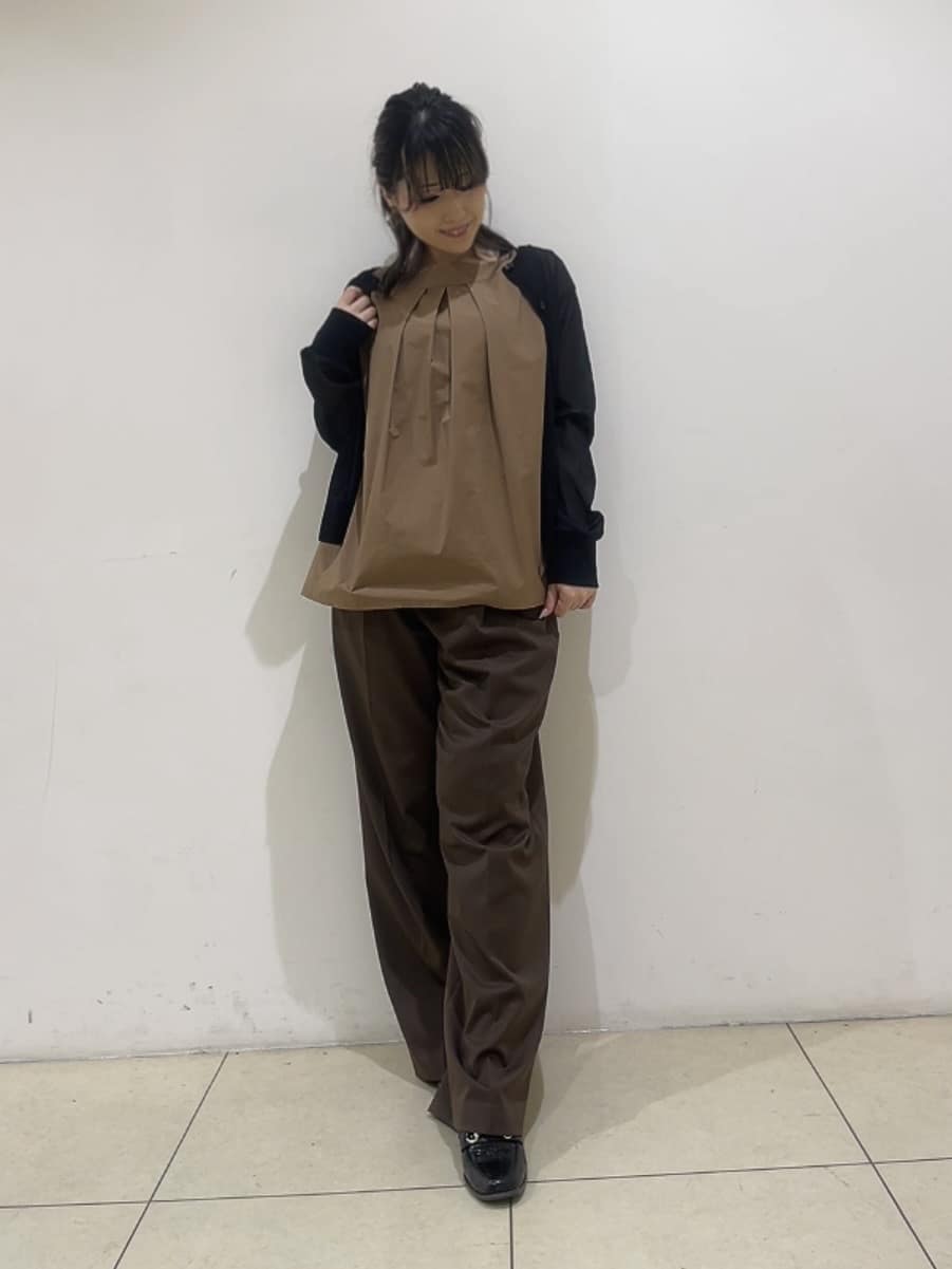 watanabeさんの「UNTITLED｜【2WAY/セットアップ可/ノースリーブ/前ボタン】ファブリカブラウス」を使ったコーディネート