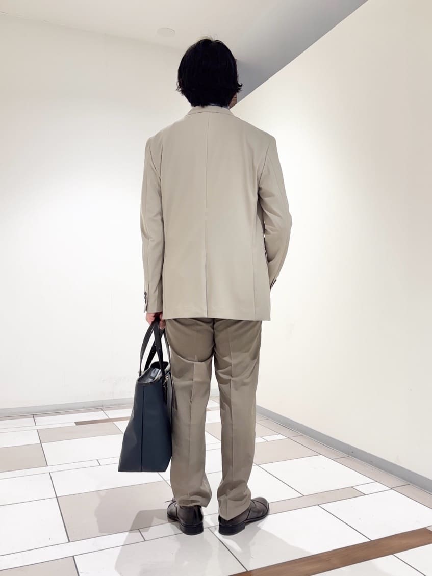 及川さんの「TAKEO KIKUCHI｜【360&deg;ストレッチ／セットアップ対応】None Of Stress ジャケット」を使ったコーディネート