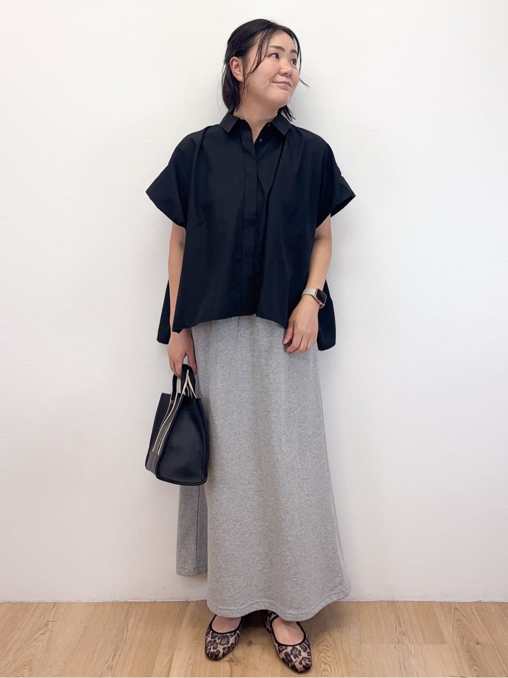 Takeさんの「OPAQUE.CLIP｜《andGIRL掲載》リラクシーシャツ【洗濯機洗い可】」を使ったコーディネート