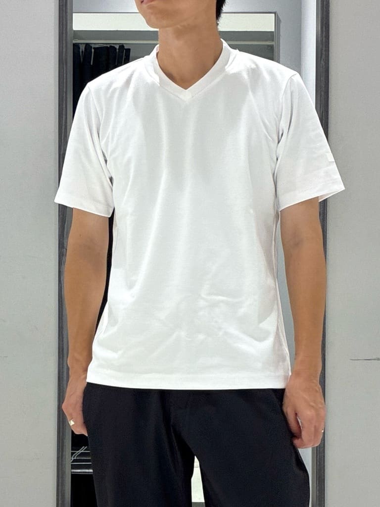 わいずみさんの「TAKEO KIKUCHI｜【COOL CITY WEAR】籠目アート柄 サッカーシャツ /通気性」を使ったコーディネート