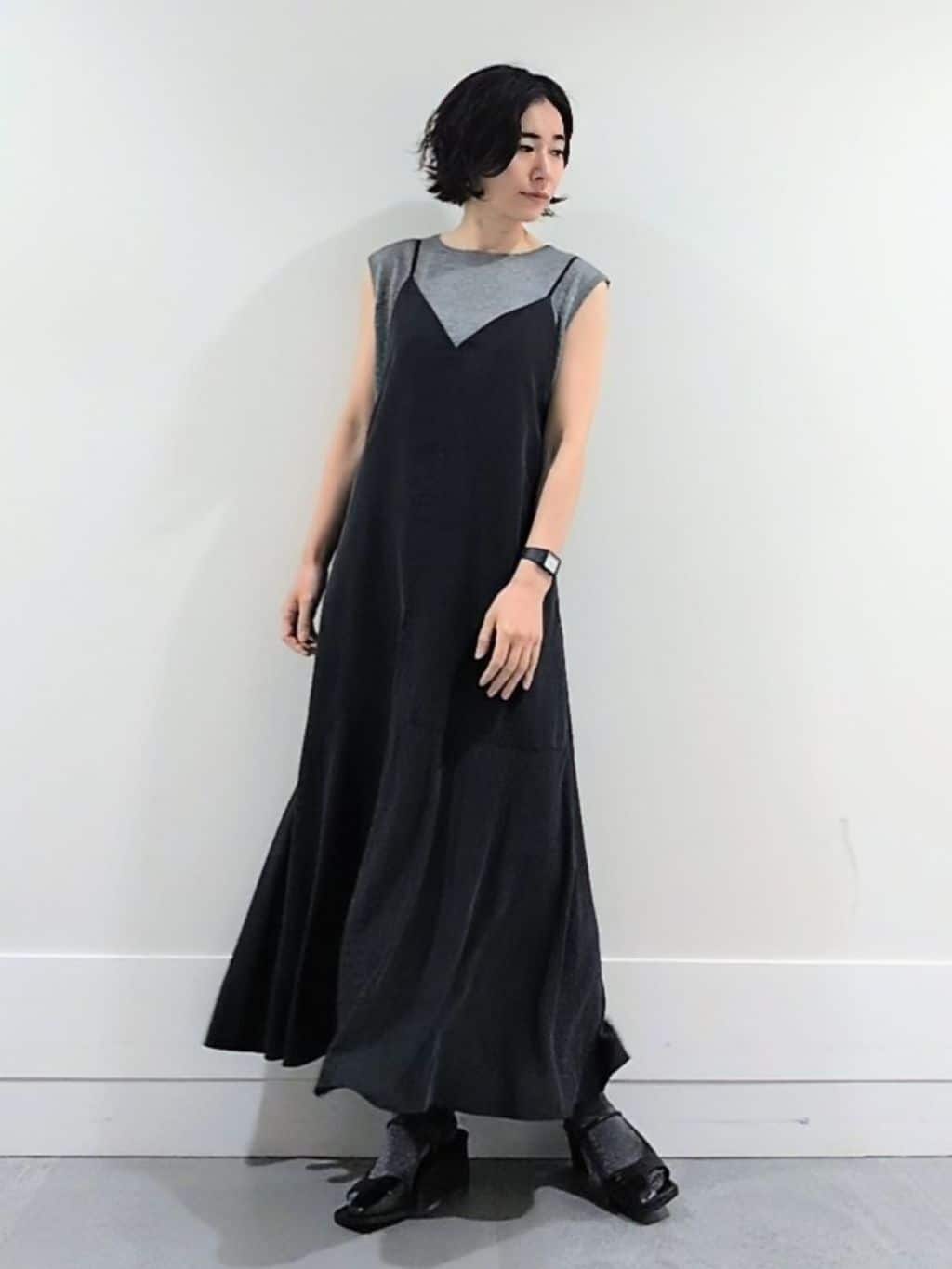 ミズタさんの「UNTITLED｜【アンサンブル可/洗える】シアーノースリーブ プルオーバー」を使ったコーディネート
