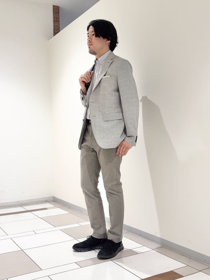 及川さんの「TAKEO KIKUCHI｜【抗菌防臭】COOL DOTS（R）ドビープリント ジャケット」を使ったコーディネート