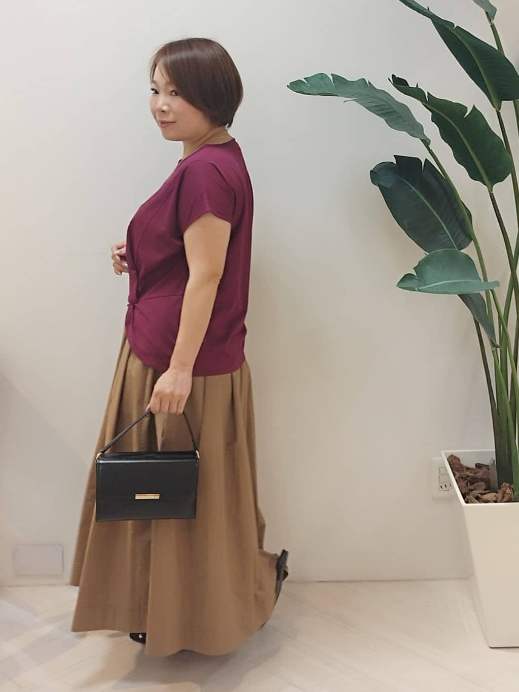 s u g iさんの「UNTITLED｜【洗える/Tシャツ】ツイストプルオーバー」を使ったコーディネート