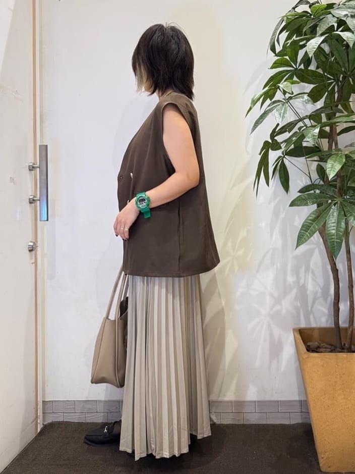 misakiさんの「SHOO･LA･RUE｜【S-LL/セットアップ可/洗濯後しわになりにくい】ダブルベスト」を使ったコーディネート