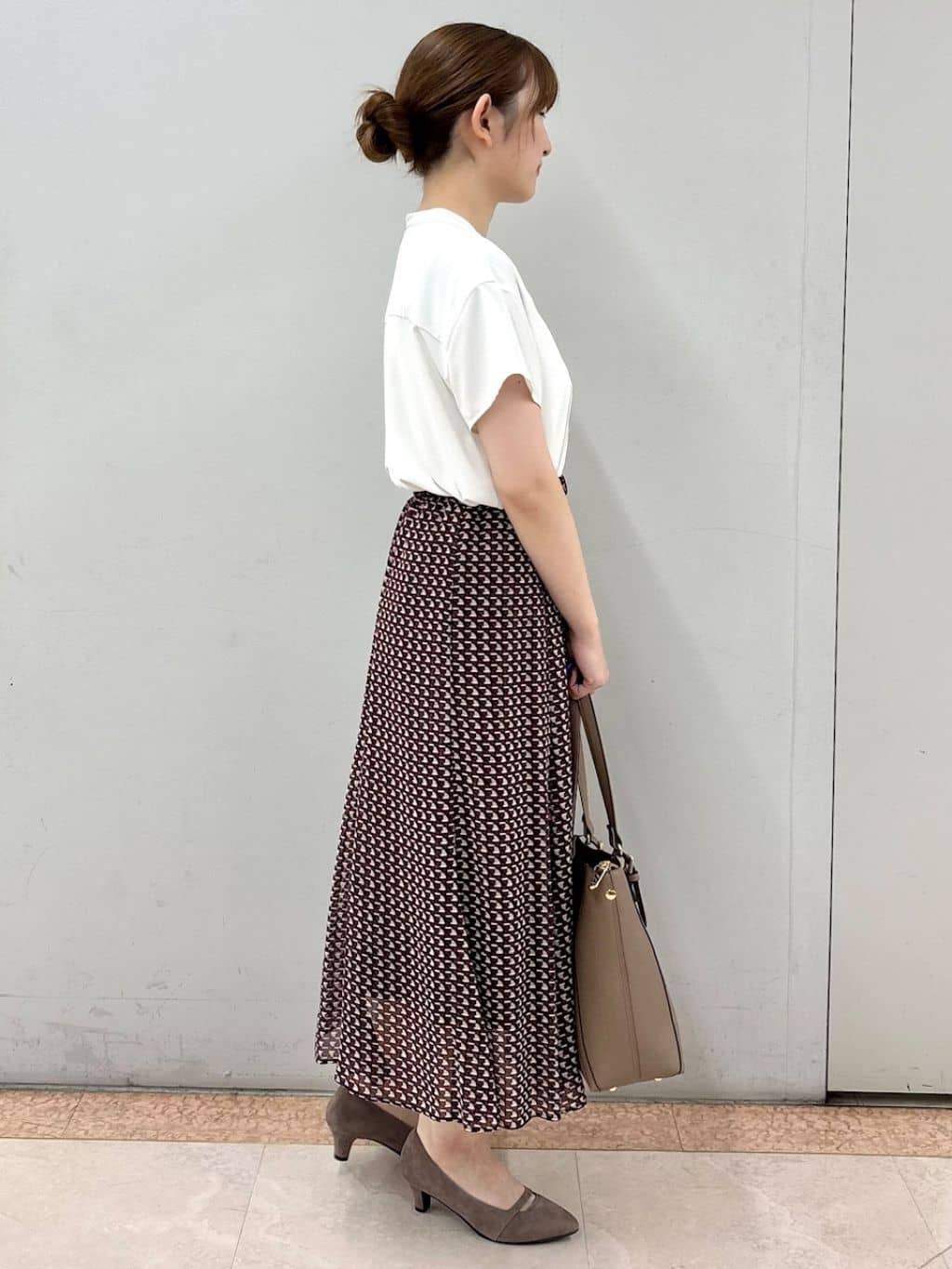 Satoさんの「Reflect｜【インナーに◎／すっきり見え！長め丈】タックデティールブラウス」を使ったコーディネート