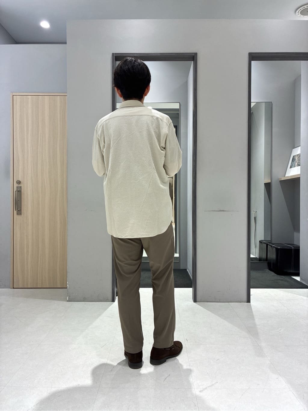 わいずみさんの「TAKEO KIKUCHI｜【360&deg;ストレッチ／セットアップ対応】None Of Stress パンツ」を使ったコーディネート