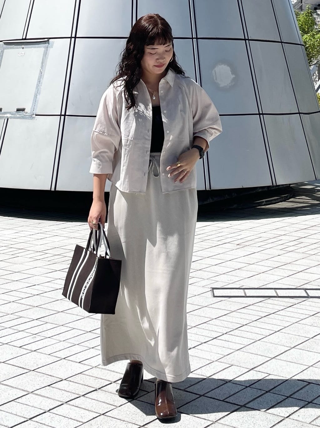 sumicaさんの「OPAQUE.CLIP｜切替フォルムシャツ【洗濯機洗い可】」を使ったコーディネート