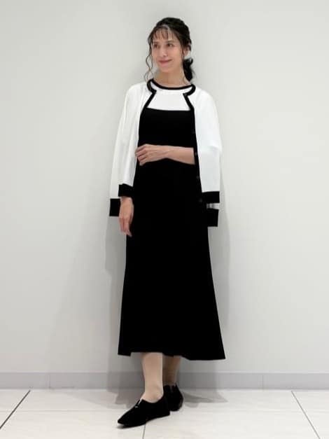 kayoさんの「INDIVI｜【通年活躍！／アンサンブル可能】クルーネックカーディガン」を使ったコーディネート