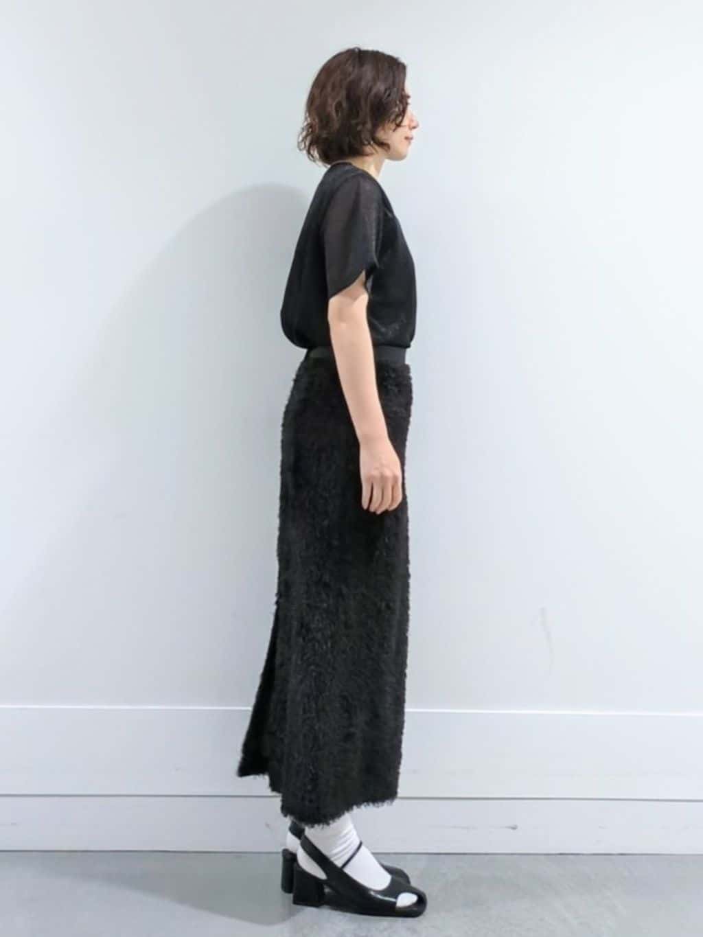 ミズタさんの「UNTITLED｜【洗える】ラメシアーTシャツ」を使ったコーディネート