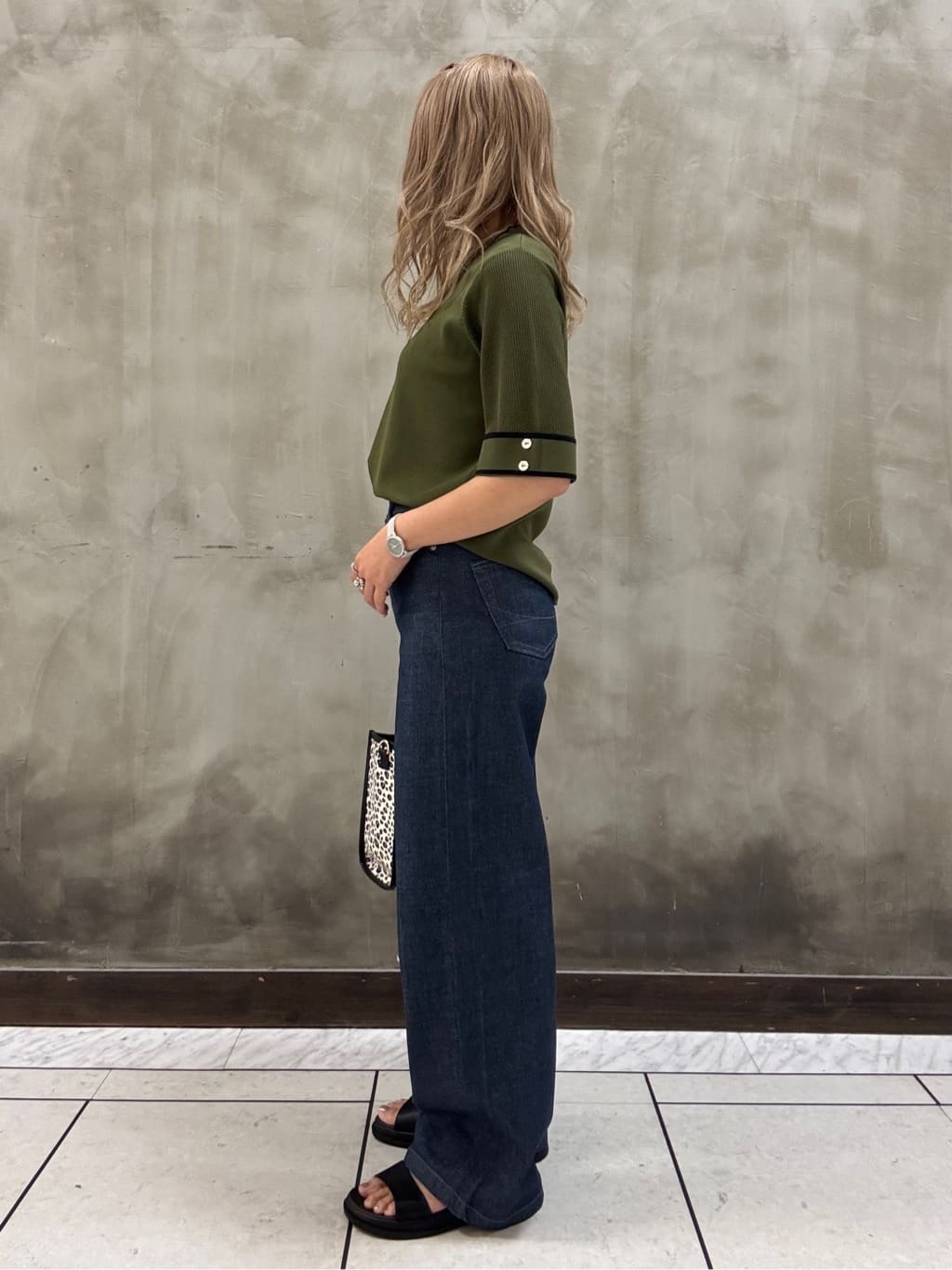 minaさんの「grove｜【SOMETHING&times;grove別注】LISAWIDE DENIM PANTS」を使ったコーディネート