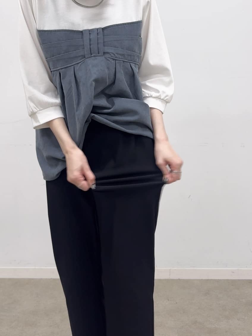 𝐜𝐡𝐢𝐤𝐚さんの「SHOO･LA･RUE｜【洗える/S-LL/美脚シルエット】ハイパーストレッチ テーパードパンツ」を使ったコーディネート