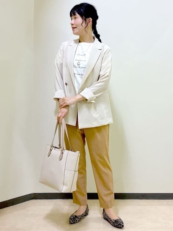  beni_gingerさんの「Reflect｜【マシンウォッシュ可／ウエストゴム仕様】キレイめリラクシーパンツ」を使ったコーディネート