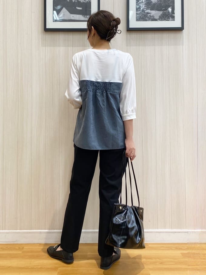 natsuさんの「SHOO･LA･RUE｜気になるウエストもさり気なくカバー リボン風ドッキングトップス」を使ったコーディネート