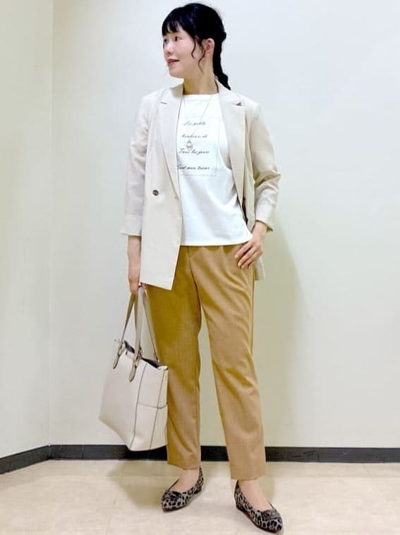  beni_gingerさんの「Reflect｜【マシンウォッシュ可／ウエストゴム仕様】キレイめリラクシーパンツ」を使ったコーディネート