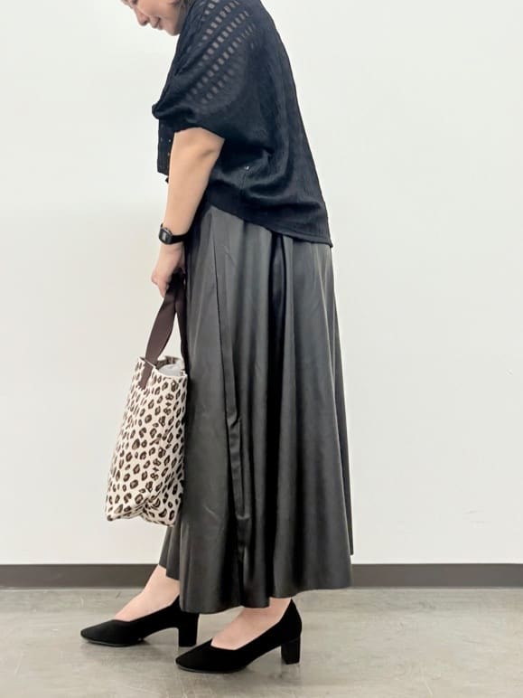 haruさんの「SHOO･LA･RUE｜【S-LL】涼やかで好印象 シアーチェック ドルマントップス」を使ったコーディネート