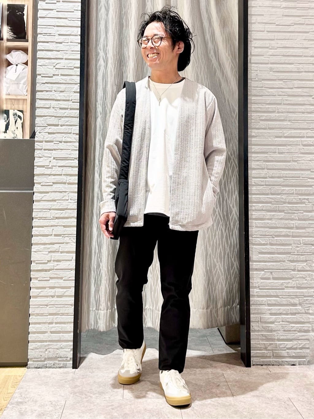 KENJI Iさんの「THE SHOP TK｜【セットでお買い得！！】長袖カーディガン＋半袖Tシャツ　洗濯機OK/吸水速乾(Tシャツのみ)」を使ったコーディネート
