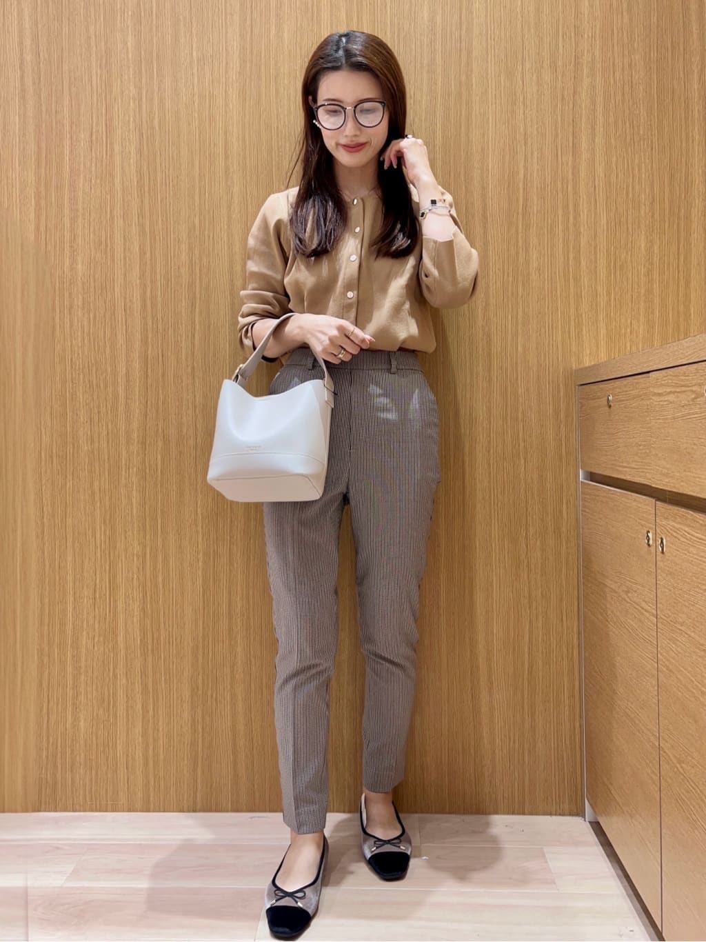 maiさんの「OPAQUE.CLIP｜《SS-LLサイズ》ハイストレッチイージースティックパンツ【洗濯機洗い可】」を使ったコーディネート