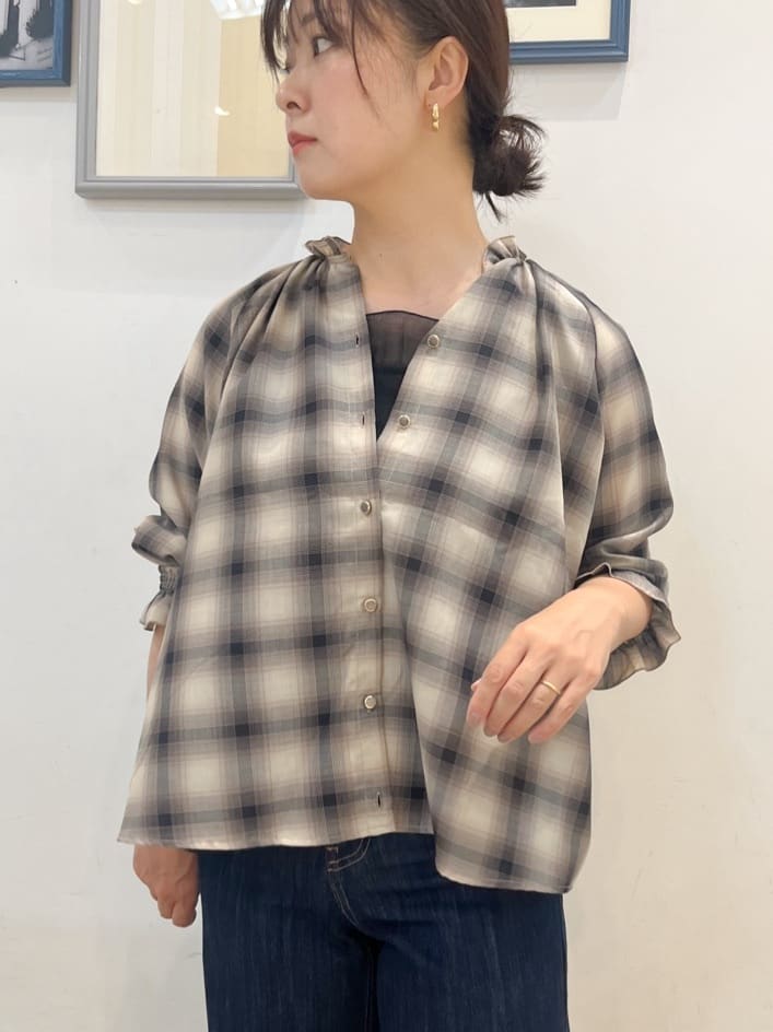 YOさんの「grove｜【美シルエット/選べる着丈】大人のためのバギーデニム」を使ったコーディネート