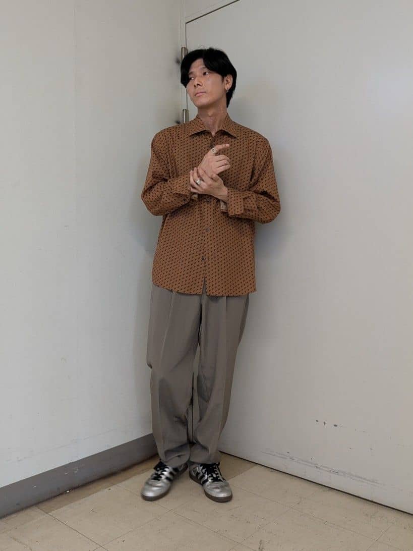 ryoさんの「TAKEO KIKUCHI｜ボーラーハット柄 長袖シャツ」を使ったコーディネート