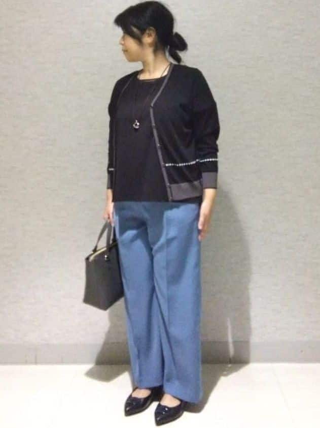 sakoさんの「Reflect｜【WEB先行カラーあり／手洗い可／アンサンブル可】バイカラーカーディガン」を使ったコーディネート