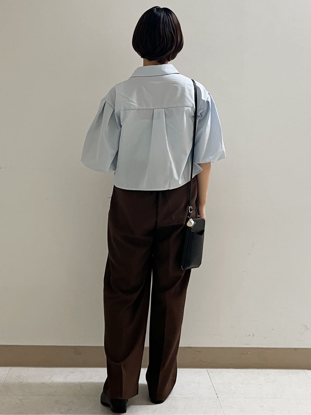 あかねさんの「OPAQUE.CLIP｜バルーンスリーブシャツ【洗濯機洗い可】」を使ったコーディネート