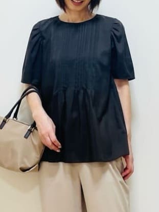 Riiさんの「Reflect｜【すっきり見え！長め丈】ピンタックデザインチュニックブラウス」を使ったコーディネート