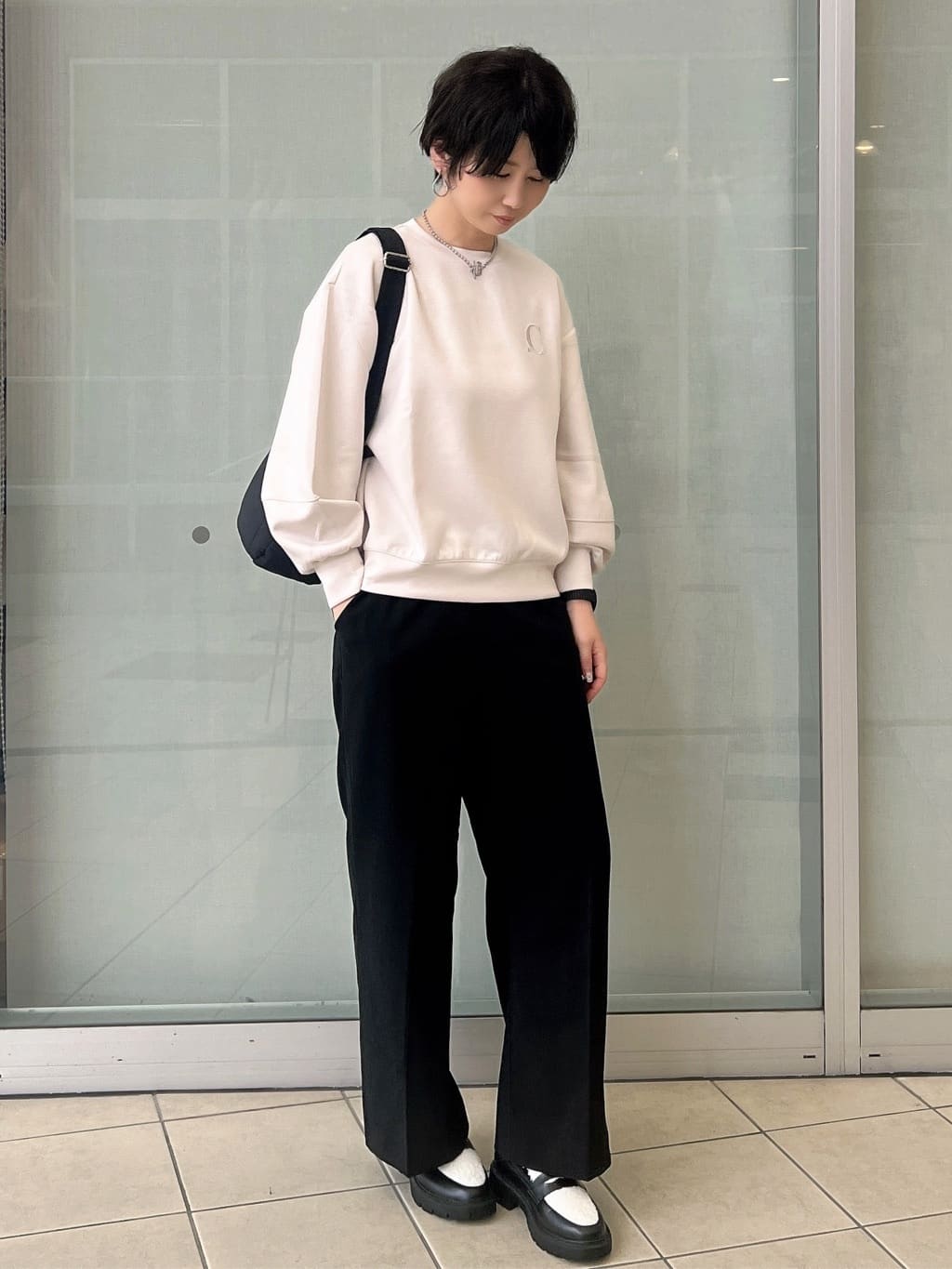 yo-koさんの「OPAQUE.CLIP｜美脚イージーワイドパンツ【防シワ／洗濯機洗い可／抗ピル／ストレッチ】《丈が選べる／SS-LLサイズ／」を使ったコーディネート
