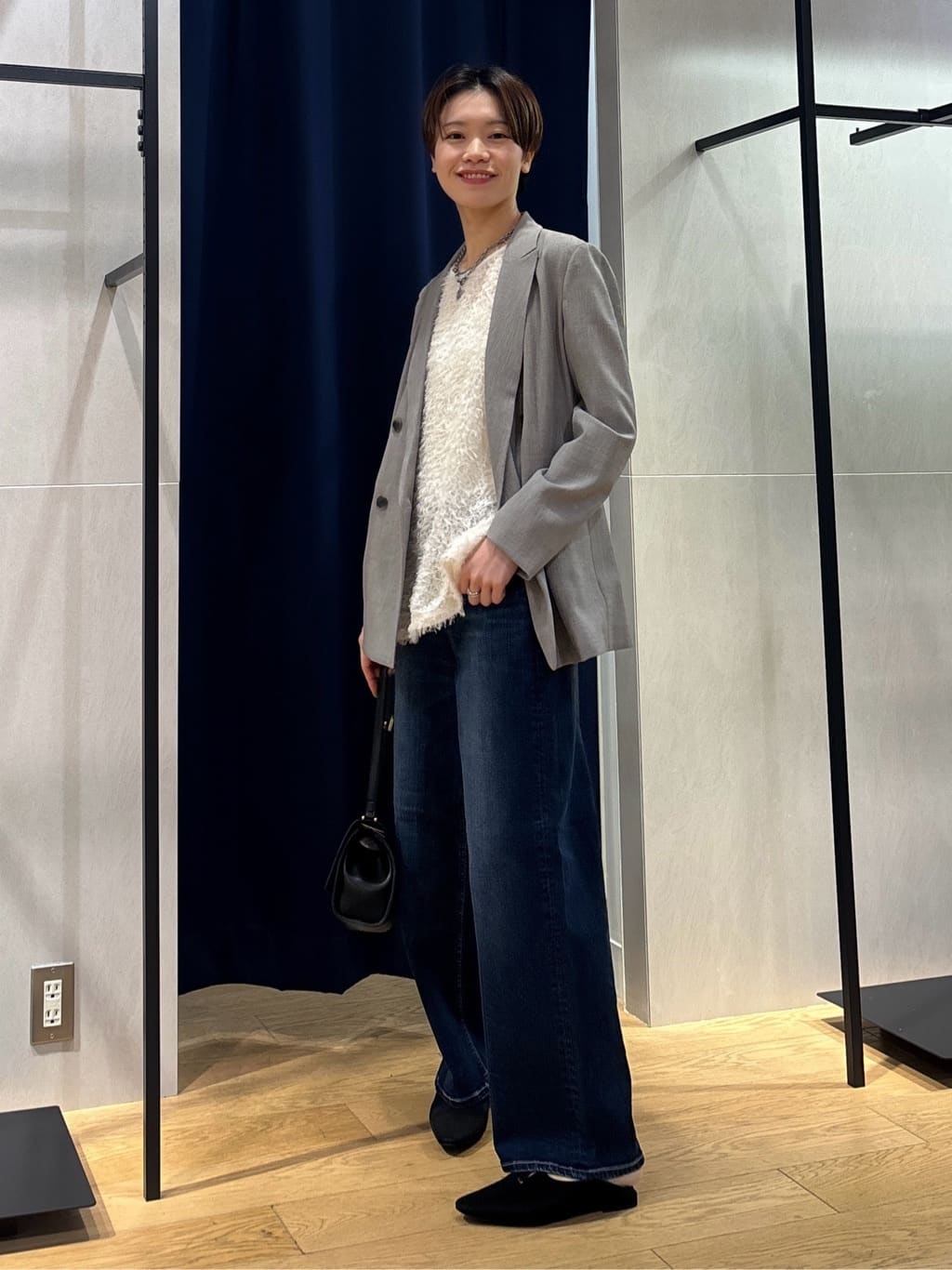 kanaeさんの「INDIVI｜【洗える／セットアップ可能】凹凸ストレッチ素材ダブルジャケット」を使ったコーディネート