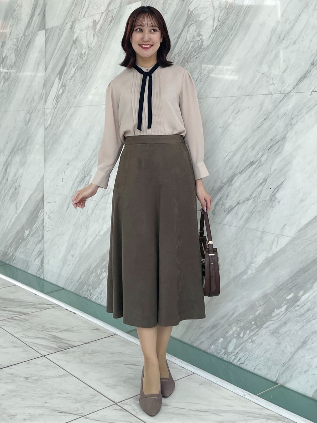 yukariさんの「Reflect｜【配色ボウタイ付き】八分袖ジョーゼットブラウス」を使ったコーディネート