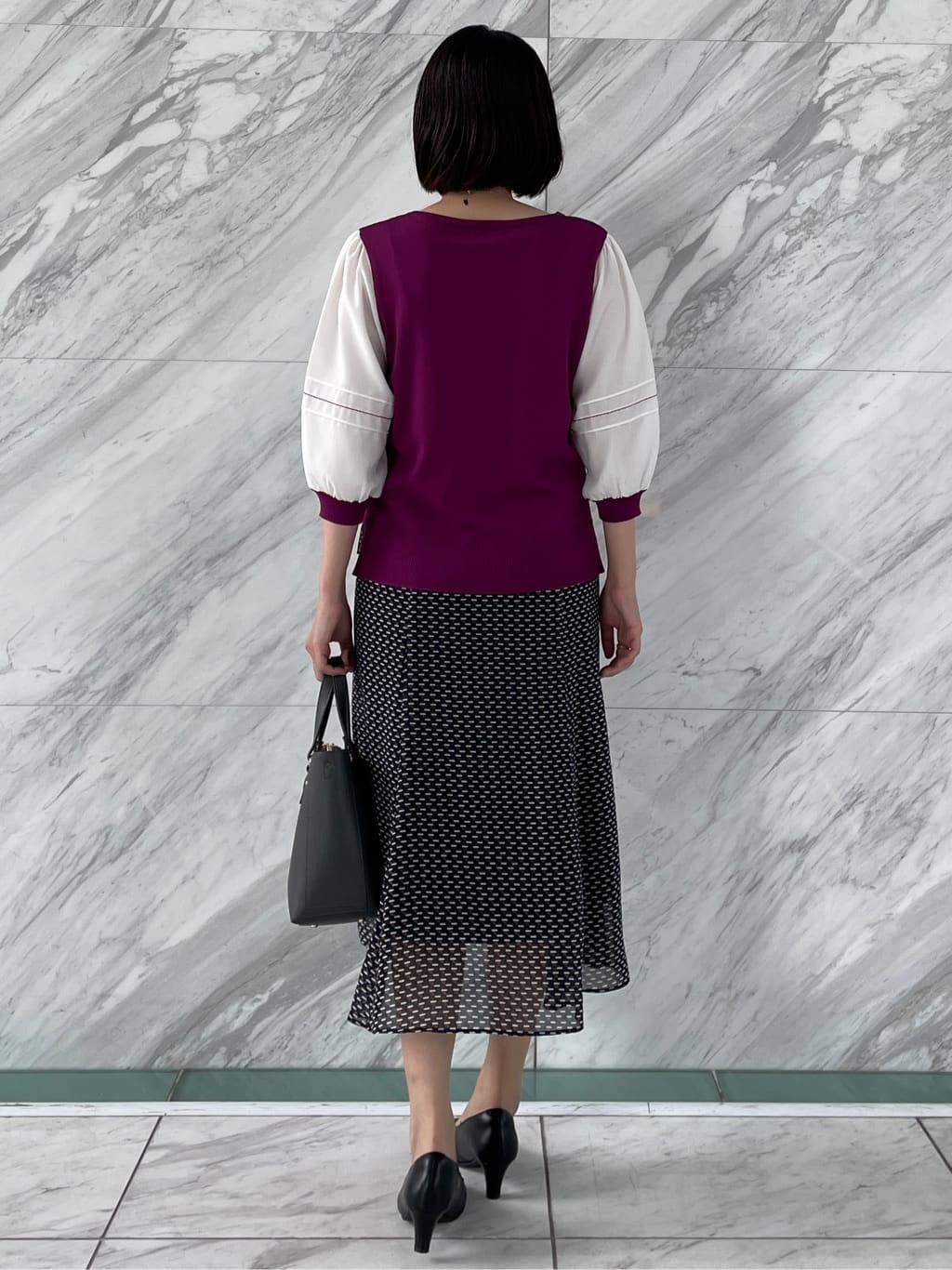 あやたかさんの「Reflect｜【WEB先行カラーあり／マシンウォッシュ可／ウエスト総ゴム】コツキ幾何柄ロングスカート」を使ったコーディネート