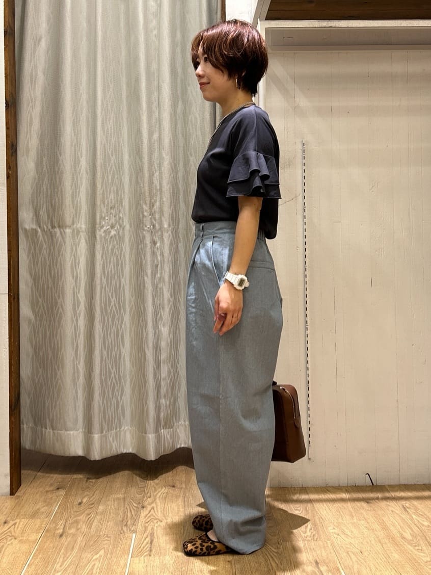 ga_riさんの「THE SHOP TK｜【汗染み防止】袖フリルTシャツ【UVカット/洗濯機OK】」を使ったコーディネート