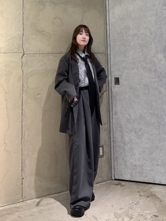 MIKAさんの「tk.TAKEO KIKUCHI｜グランパバギースラックス」を使ったコーディネート