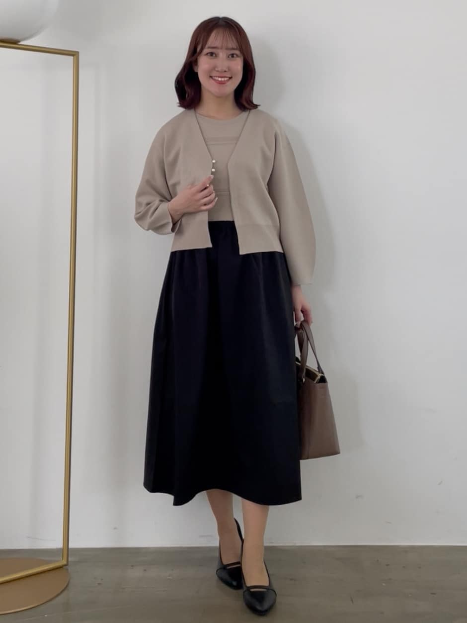 yukariさんの「Reflect｜【軽い羽織に◎／セットアップ可】パール調ボタン付きカーディガン」を使ったコーディネート