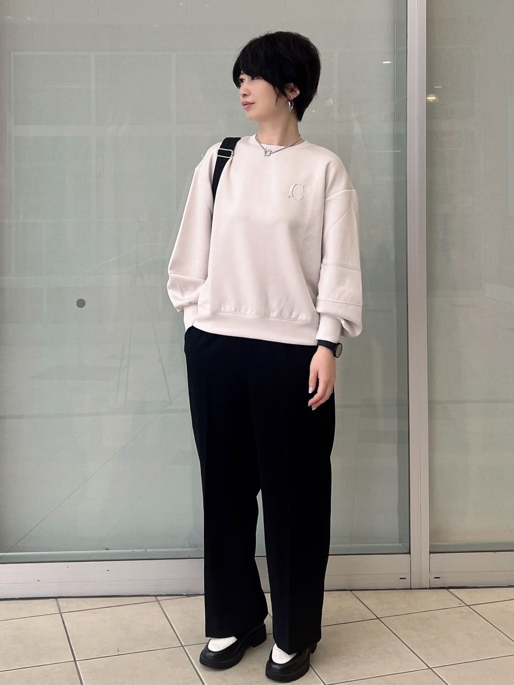 yo-koさんの「OPAQUE.CLIP｜美脚イージーワイドパンツ【防シワ／洗濯機洗い可／抗ピル／ストレッチ】《丈が選べる／SS-LLサイズ／」を使ったコーディネート