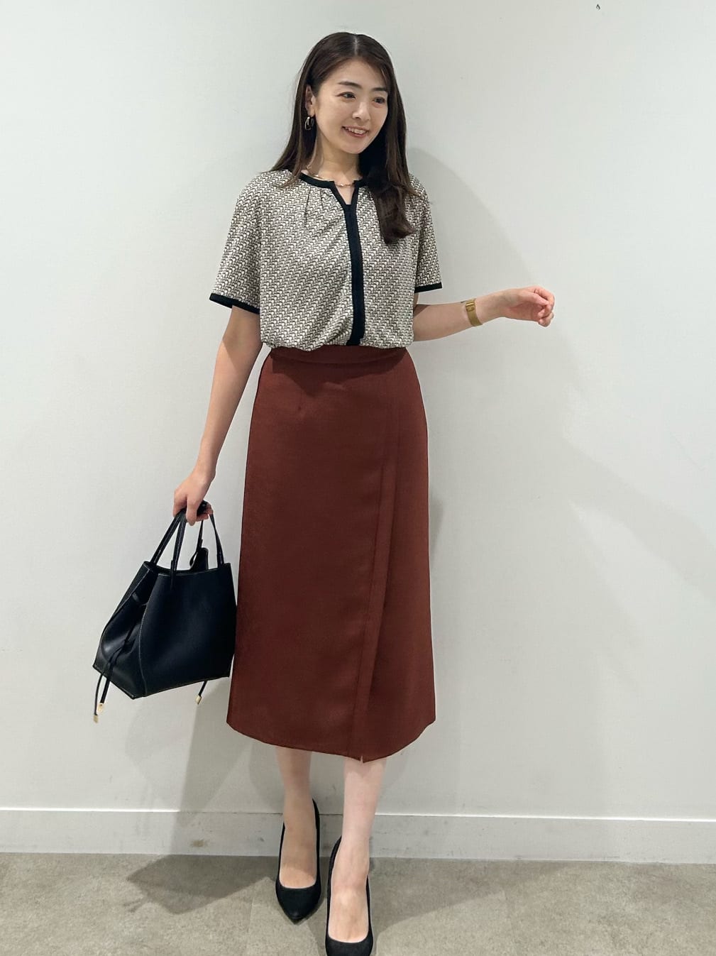 hayaseさんの「COUP DE CHANCE｜【手洗い可／日本製】柄トップス」を使ったコーディネート