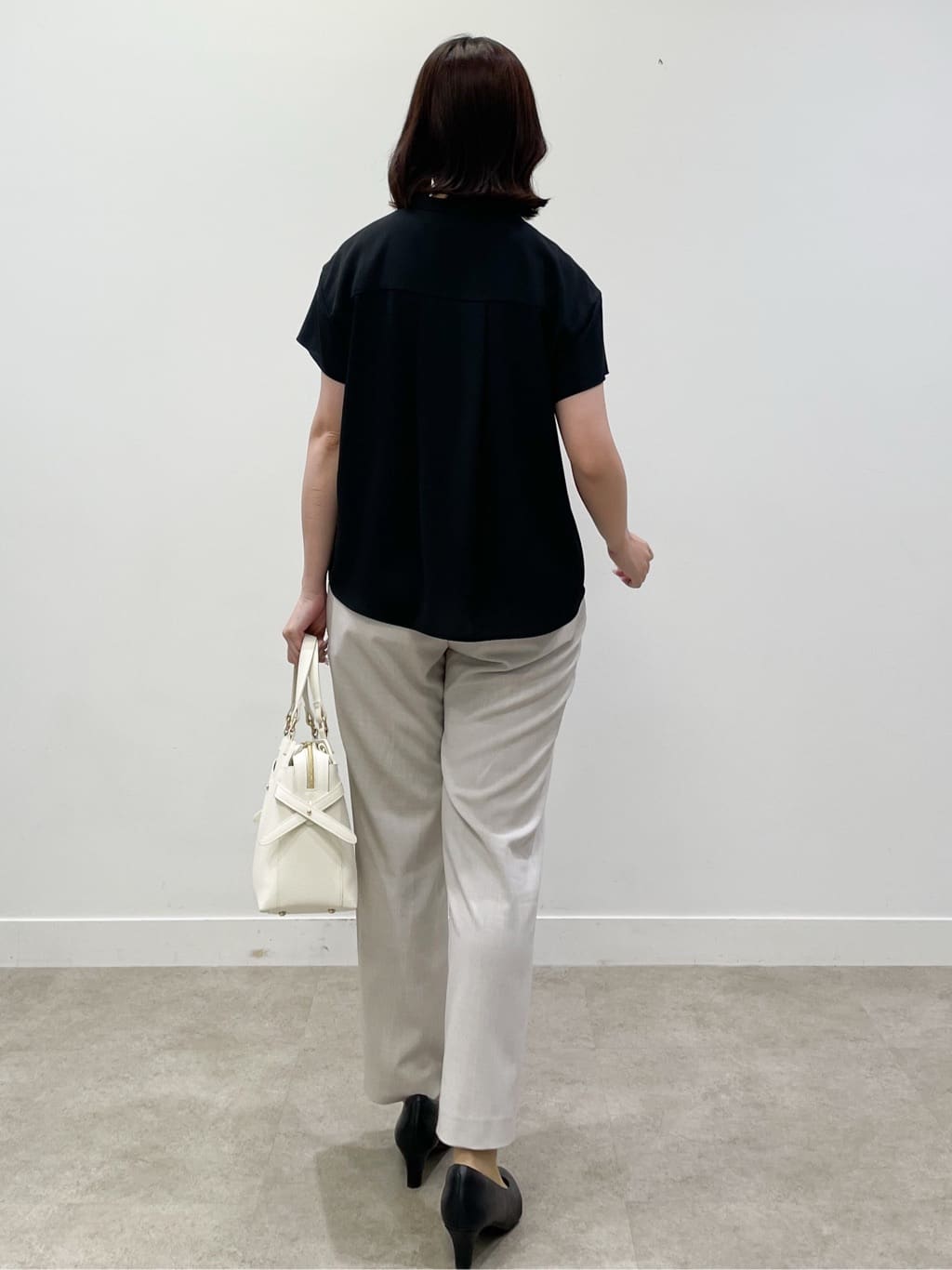 yukariさんの「Reflect｜【インナーに◎／すっきり見え！長め丈】タックデティールブラウス」を使ったコーディネート