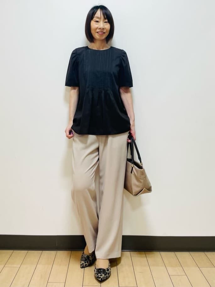 Riiさんの「Reflect｜【すっきり見え！長め丈】ピンタックデザインチュニックブラウス」を使ったコーディネート