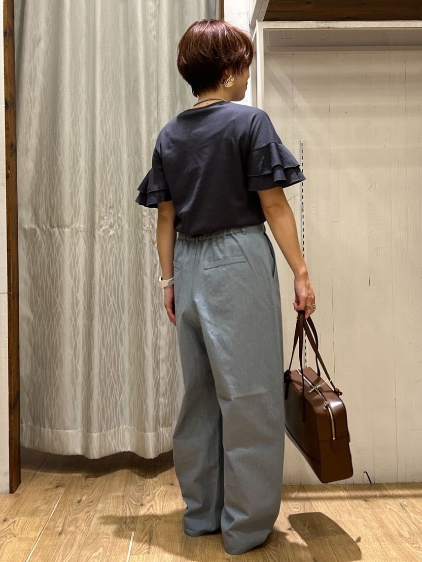 ga_riさんの「THE SHOP TK｜【汗染み防止】袖フリルTシャツ【UVカット/洗濯機OK】」を使ったコーディネート