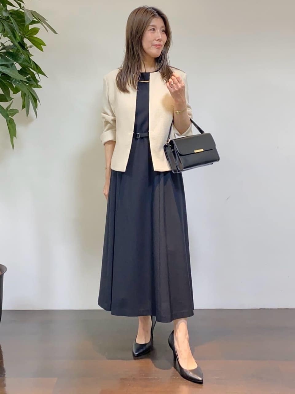 tomoさんの「UNTITLED｜【短丈/日本製】カラミ風メッシュ ノーカラージャケット」を使ったコーディネート
