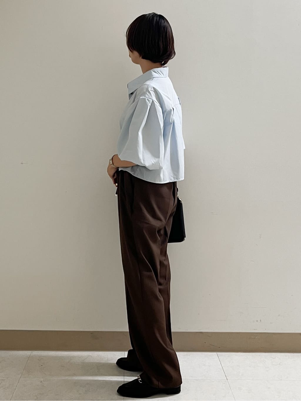 あかねさんの「OPAQUE.CLIP｜バルーンスリーブシャツ【洗濯機洗い可】」を使ったコーディネート