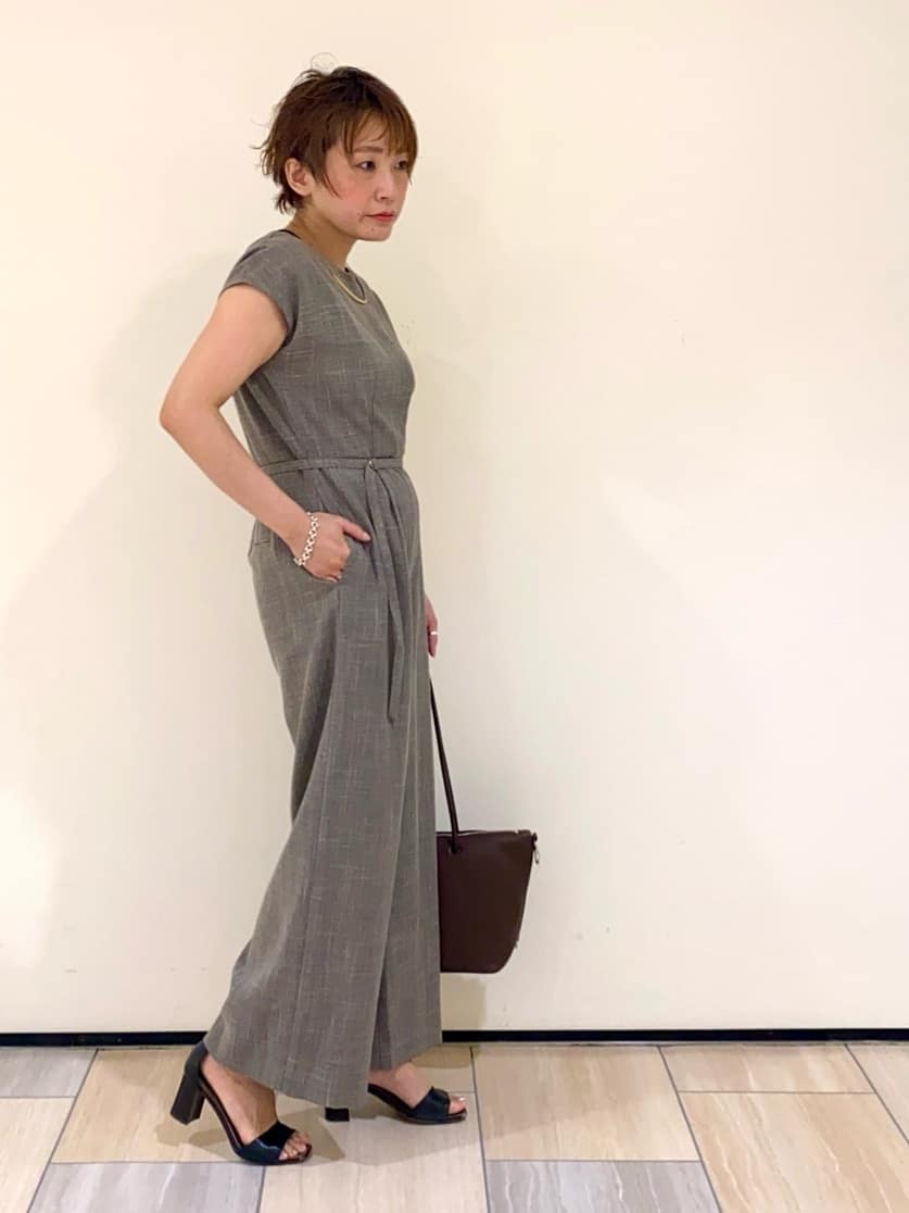 mari_831さんの「UNTITLED｜【接触冷感/オールインワン/洗える】梳毛調合繊コンビネゾン」を使ったコーディネート